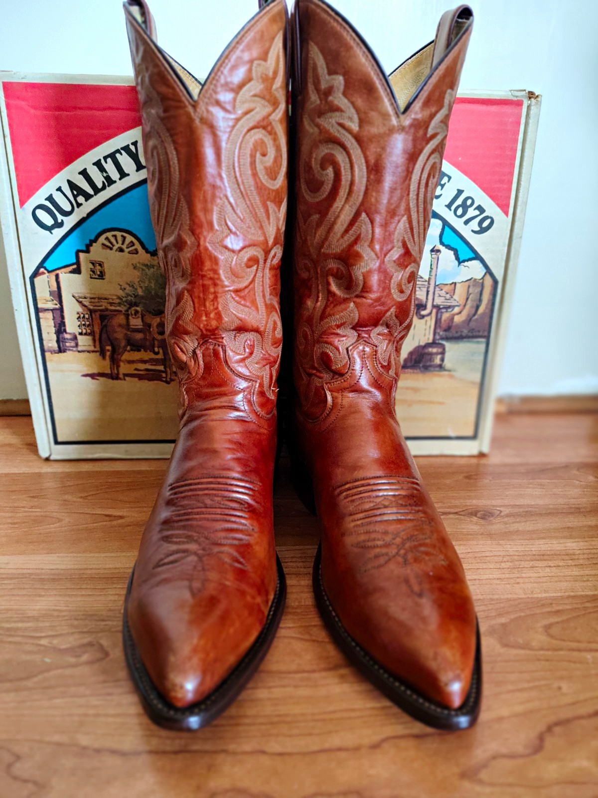 Justin Men’s Antique Tan London Calf Leather Western Boots, Style 1483, US 10 D