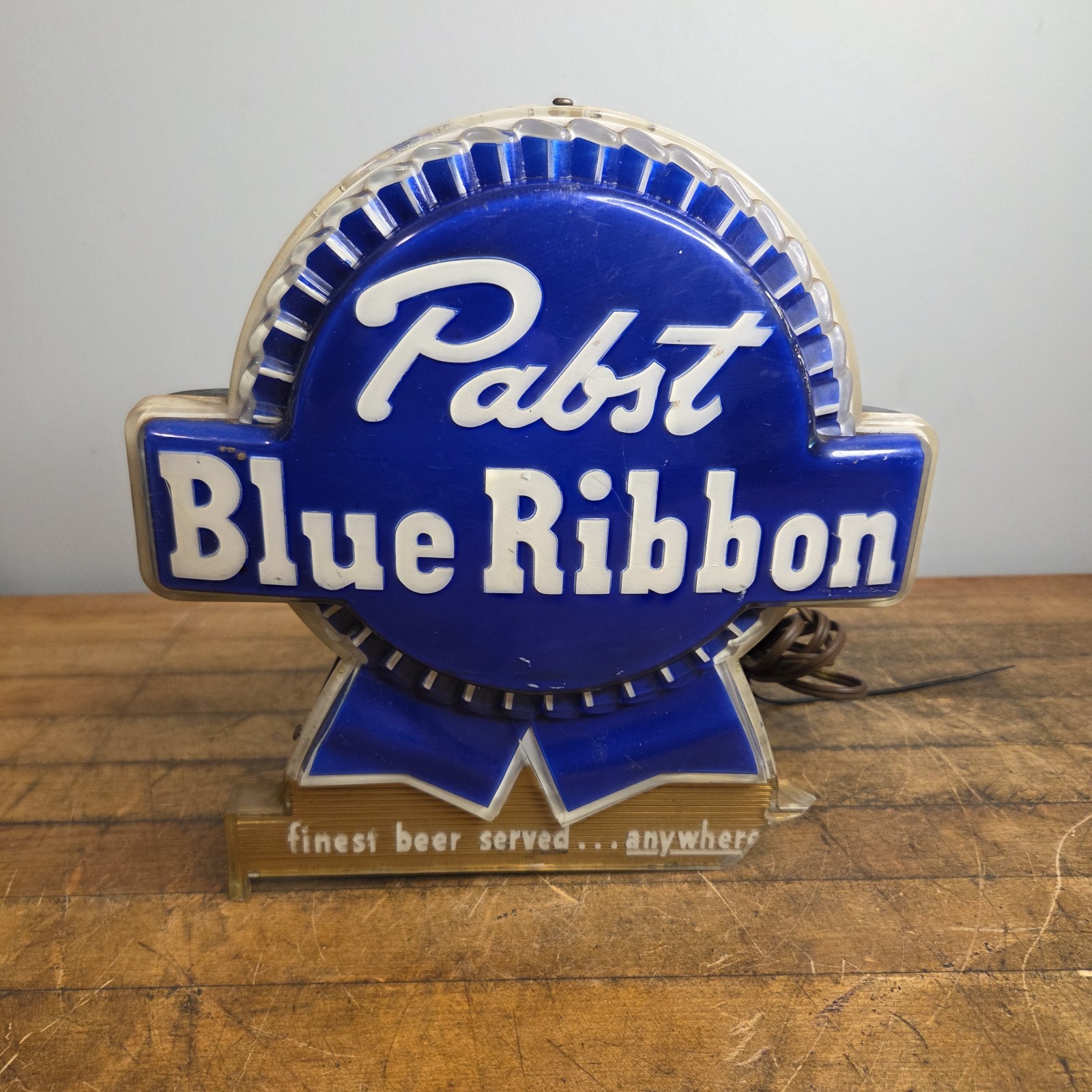 Old Pabst Blue Ribbon Beer Light Bar Top Sign works See Pictures Damaged Old Pabst Blue Ribbon Beer Light Bar Top Sign works See Pictures Damaged