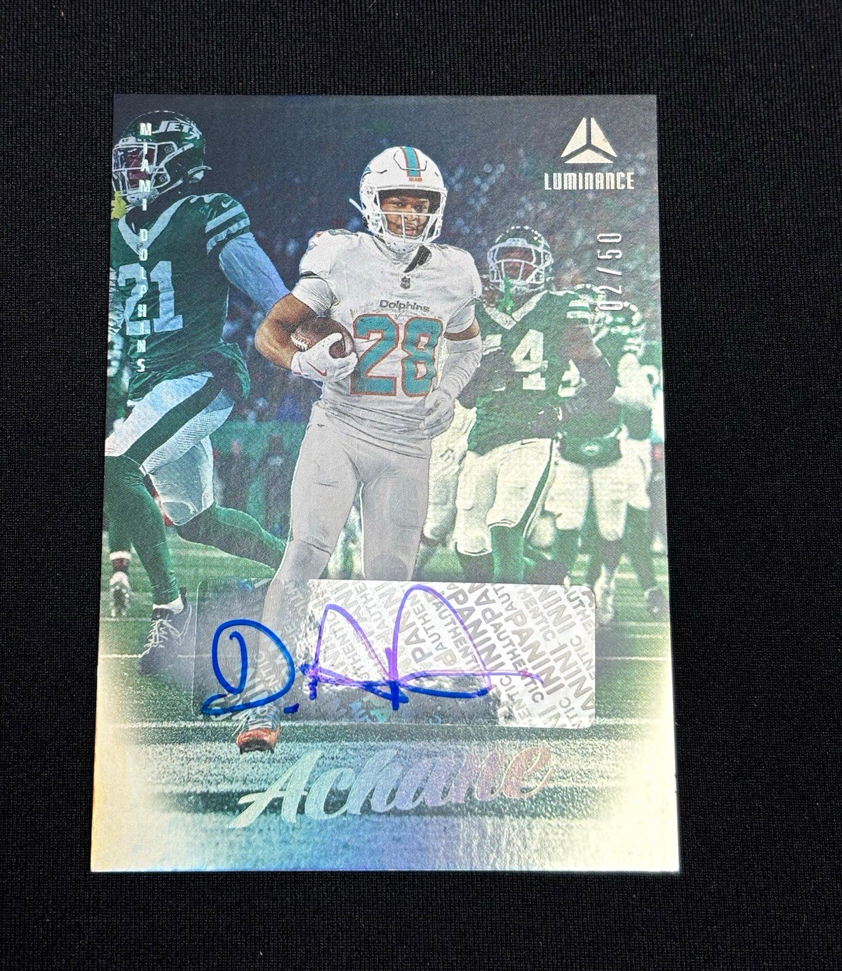 Panini 2025 Luminance De\'Von Achane Auto 2/50 Miami Dolphins