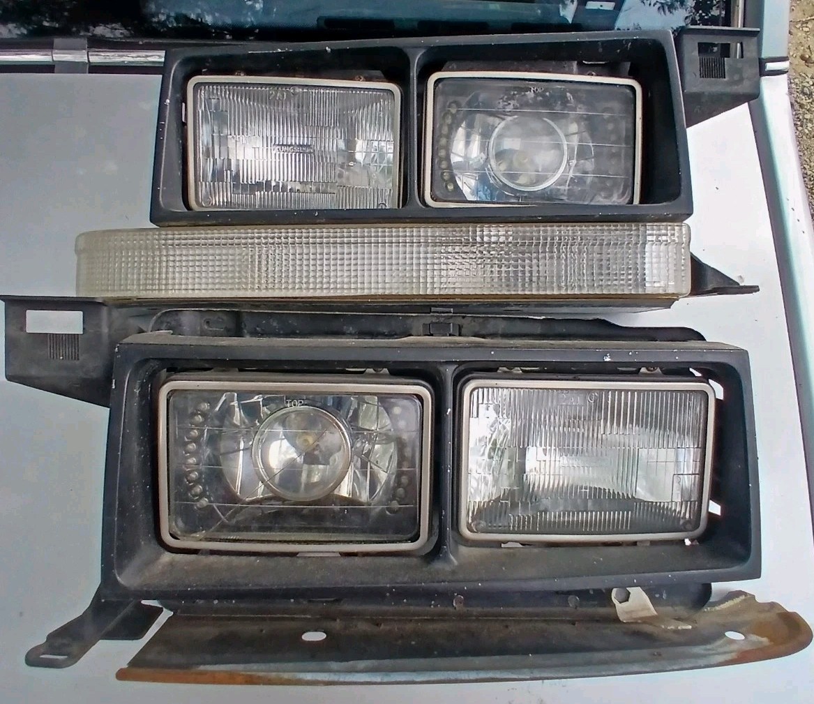 1984-1989 Volvo 740 USA Quad Headlight Assemblies pair Left/Right Used OEM 