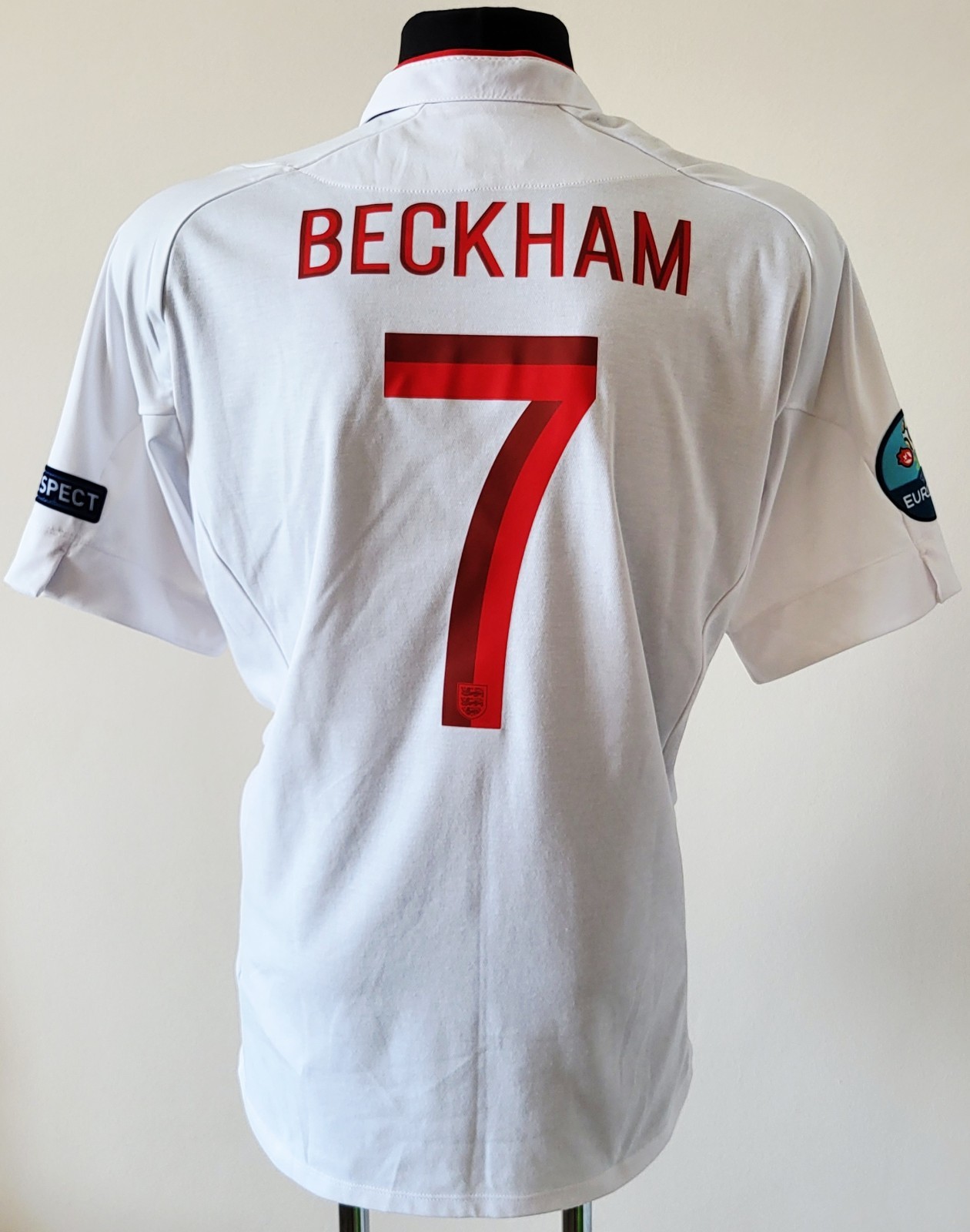 Rare 2012-13 England Home Football Shirt BECKHAM 7 Umbro Euro 2012 Jersey 46 Rare 2012-13 England Home Football Shirt BECKHAM 7 Umbro Euro 2012 Jersey 46