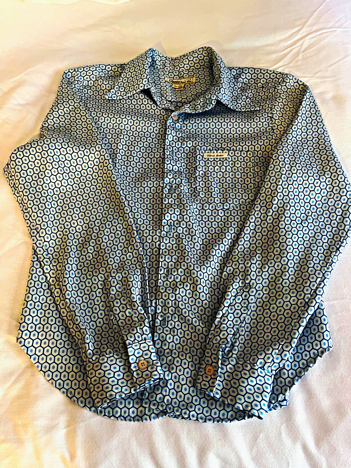 GUESS Jeans Woman’s L Blue/White Geometric Long Sleeve Button-Up Shirt Pockets GUESS Jeans Woman’s L Blue/White Geometric Long Sleeve Button-Up Shirt Pockets