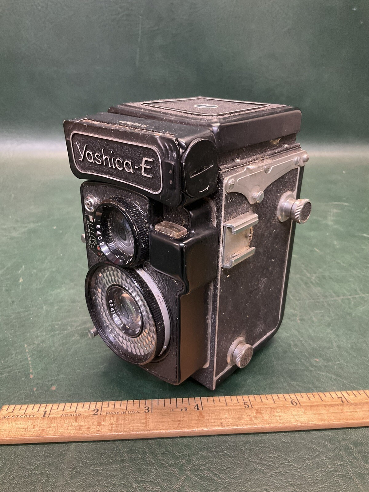 Vintage Yashica-E Camera 80mm f3.5 Lens Black ~ Made in Japan ~ Read