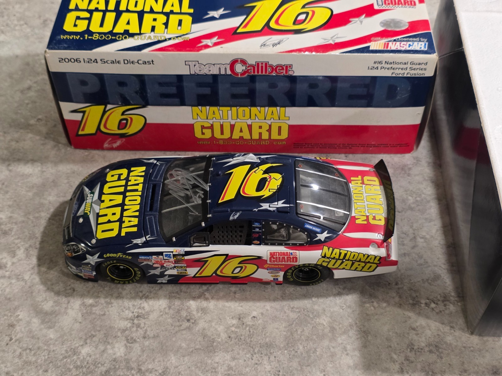 Greg Biffle Signed 2006 National Guard Team Caliber 1:24 Diecast