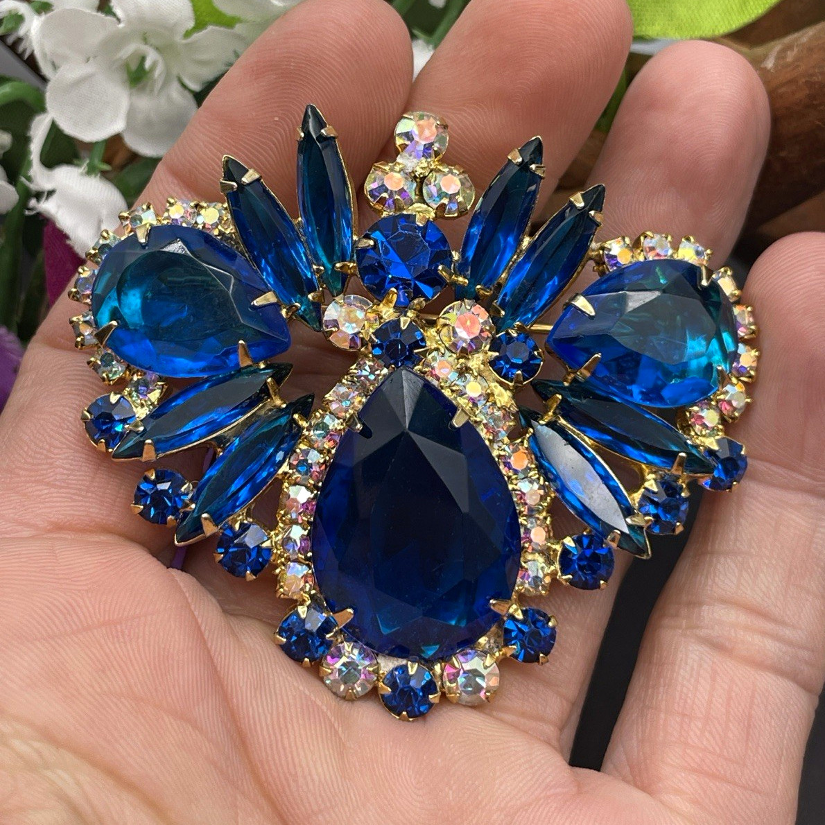Altered Juliana vintage shades of blue statement brooch/pendant verified