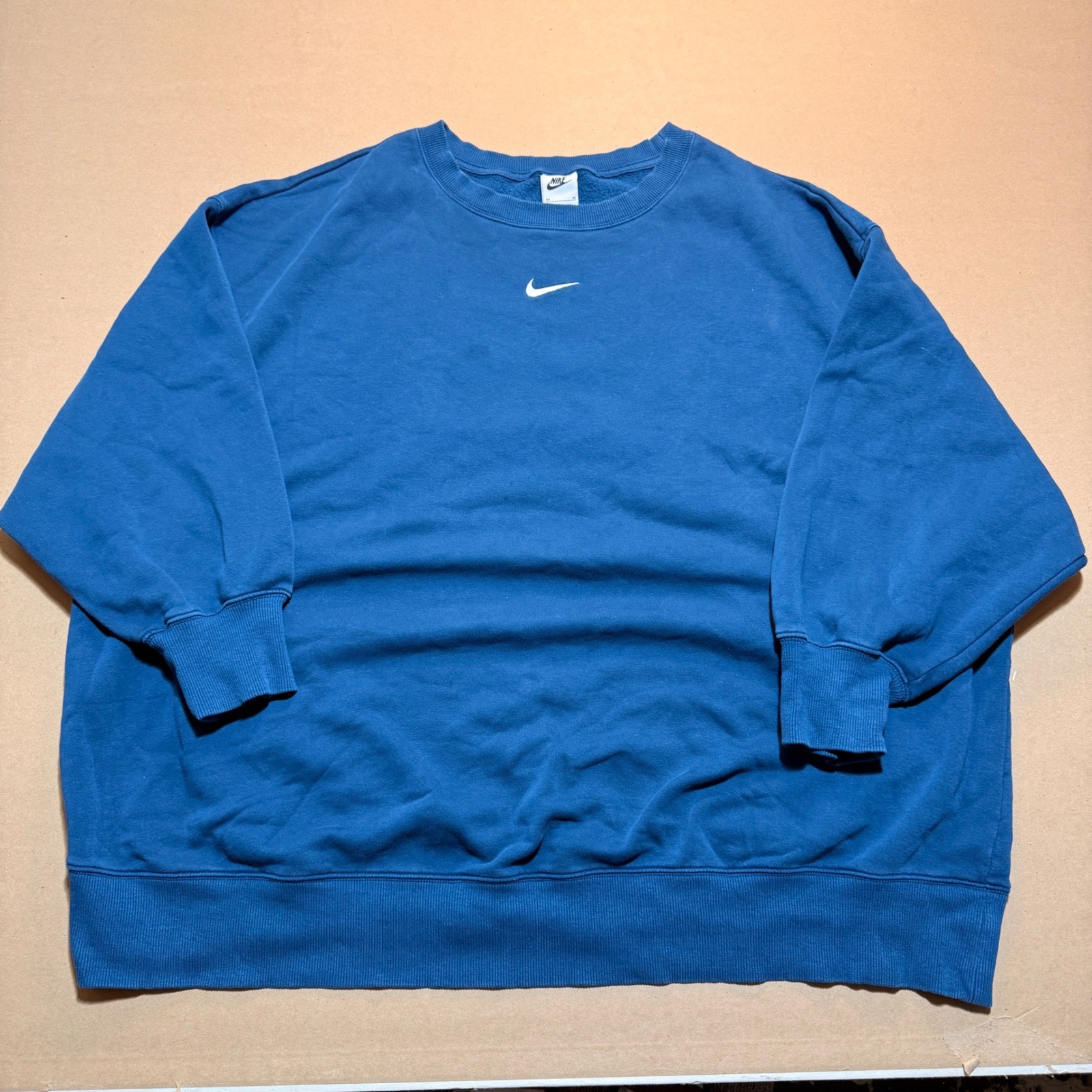 Vintage Nike Sweatshirt 4X Blue Excellent Center Swoosh Crewneck Pullover Vintage Nike Sweatshirt 4X Blue Excellent Center Swoosh Crewneck Pullover