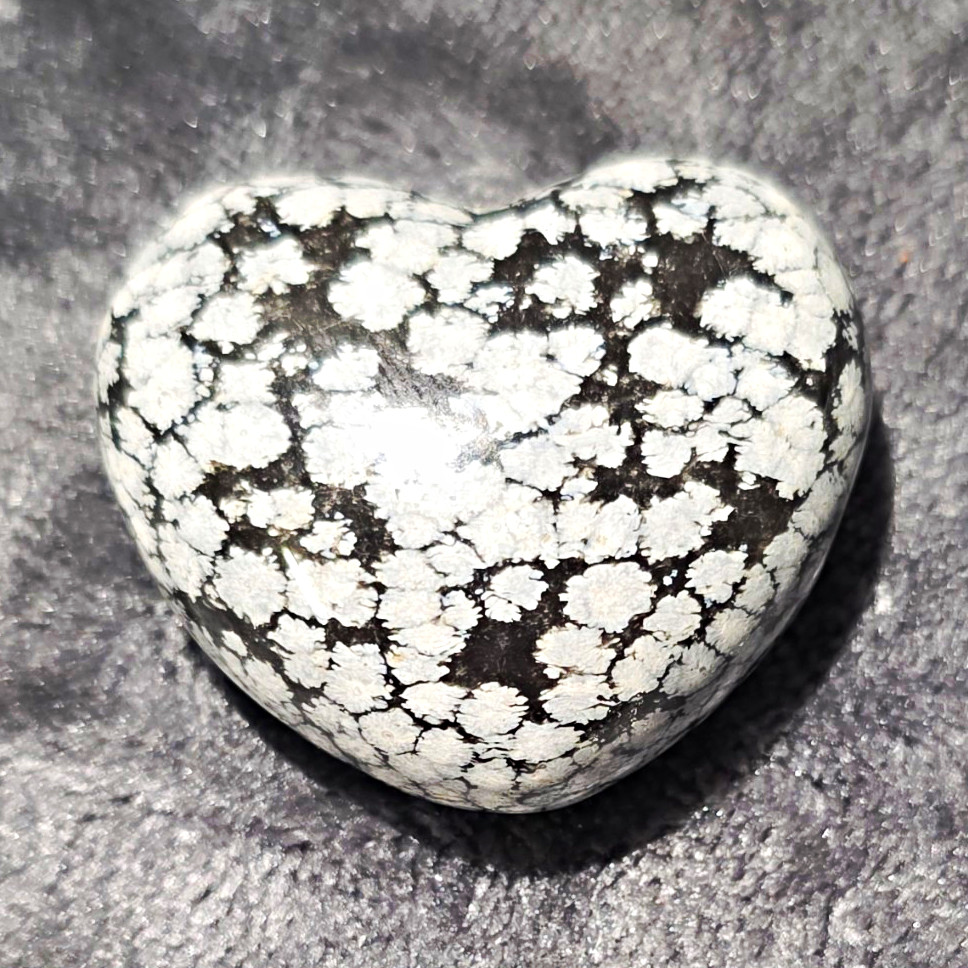 Polished Heart-Shaped Stone Carving, Black White Gray Speckled Polished Heart-Shaped Stone Carving, Black White Gray Speckled