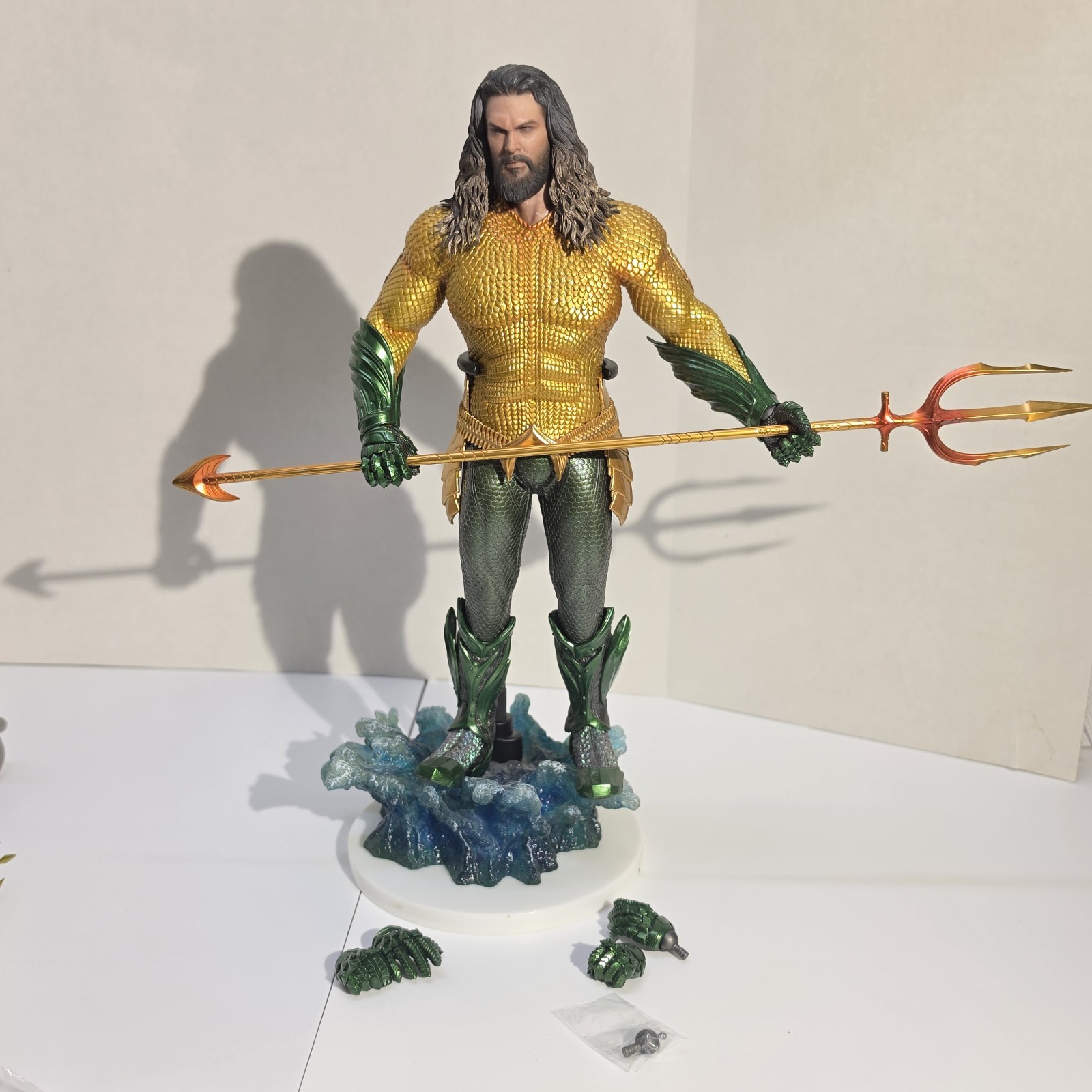 hot toys aquaman 1/6 Green Yellow Suit
