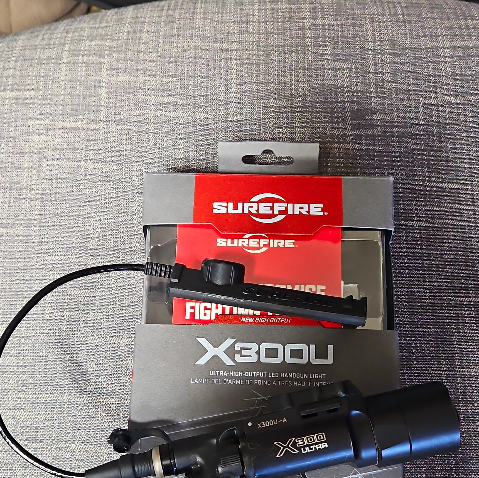 SureFire X300 Ultra X300U-A With Pressure Pad Attachment SureFire X300 Ultra X300U-A With Pressure Pad Attachment