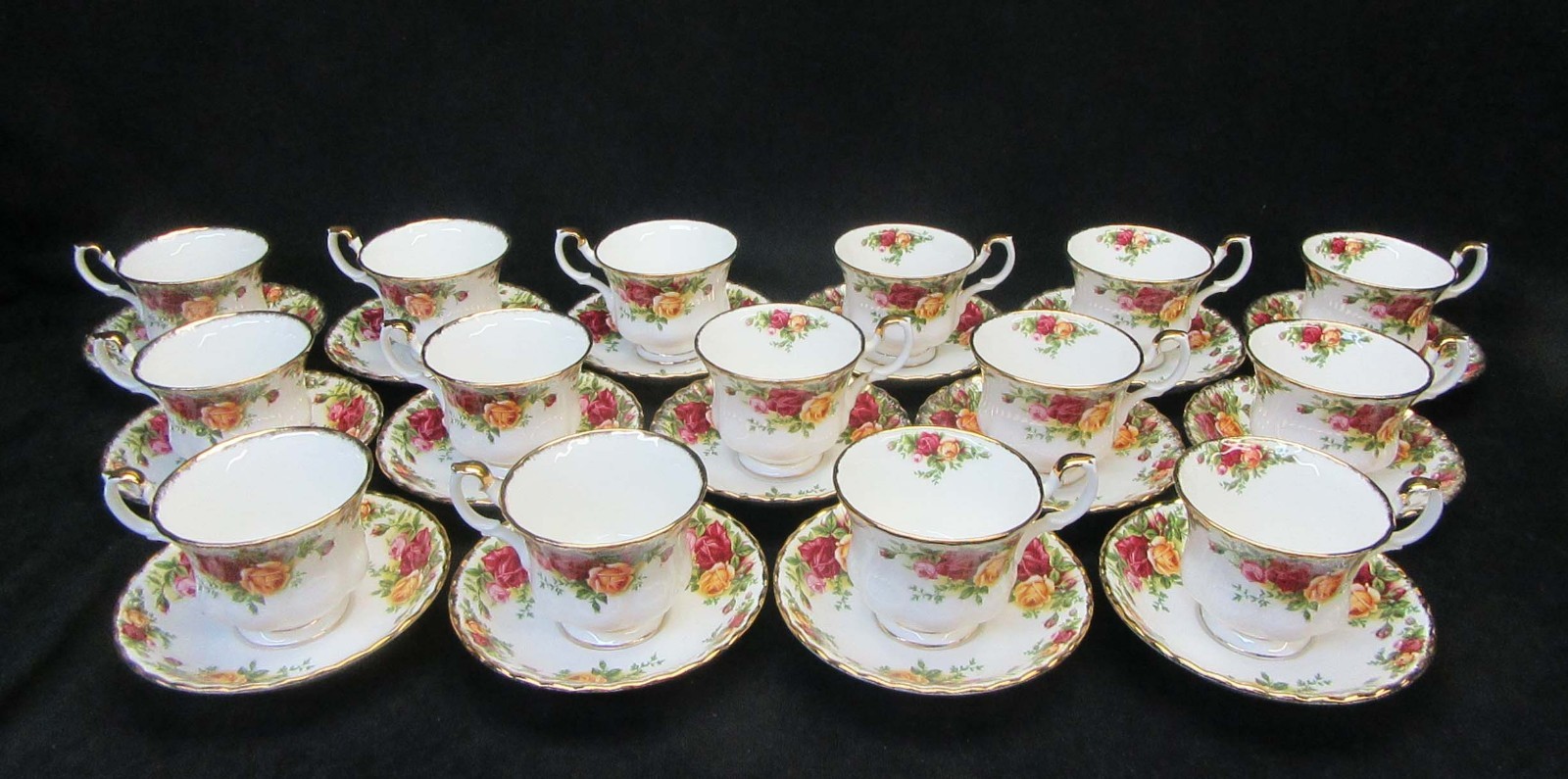 Royal Albert Old Country Roses Cup(s) & Saucer(s) Mint to Near Mint 20 available
