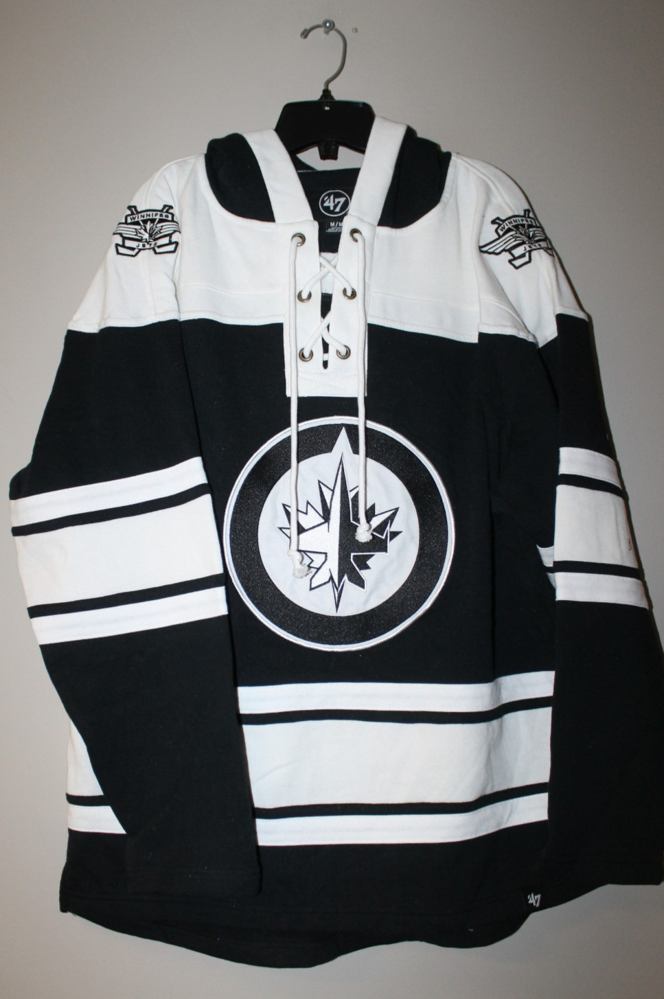 New NHL Winnipeg Jets Lacer jersey style mid weight cotton hoodie men\'s L