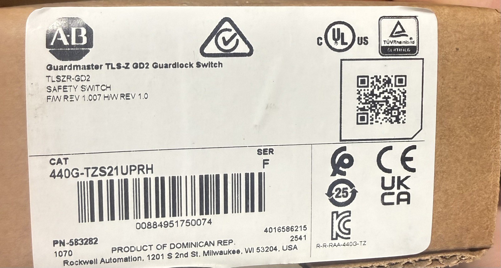 New Sealed Allen Bradley 440G-TZS21UPRH Guardlock Switch 