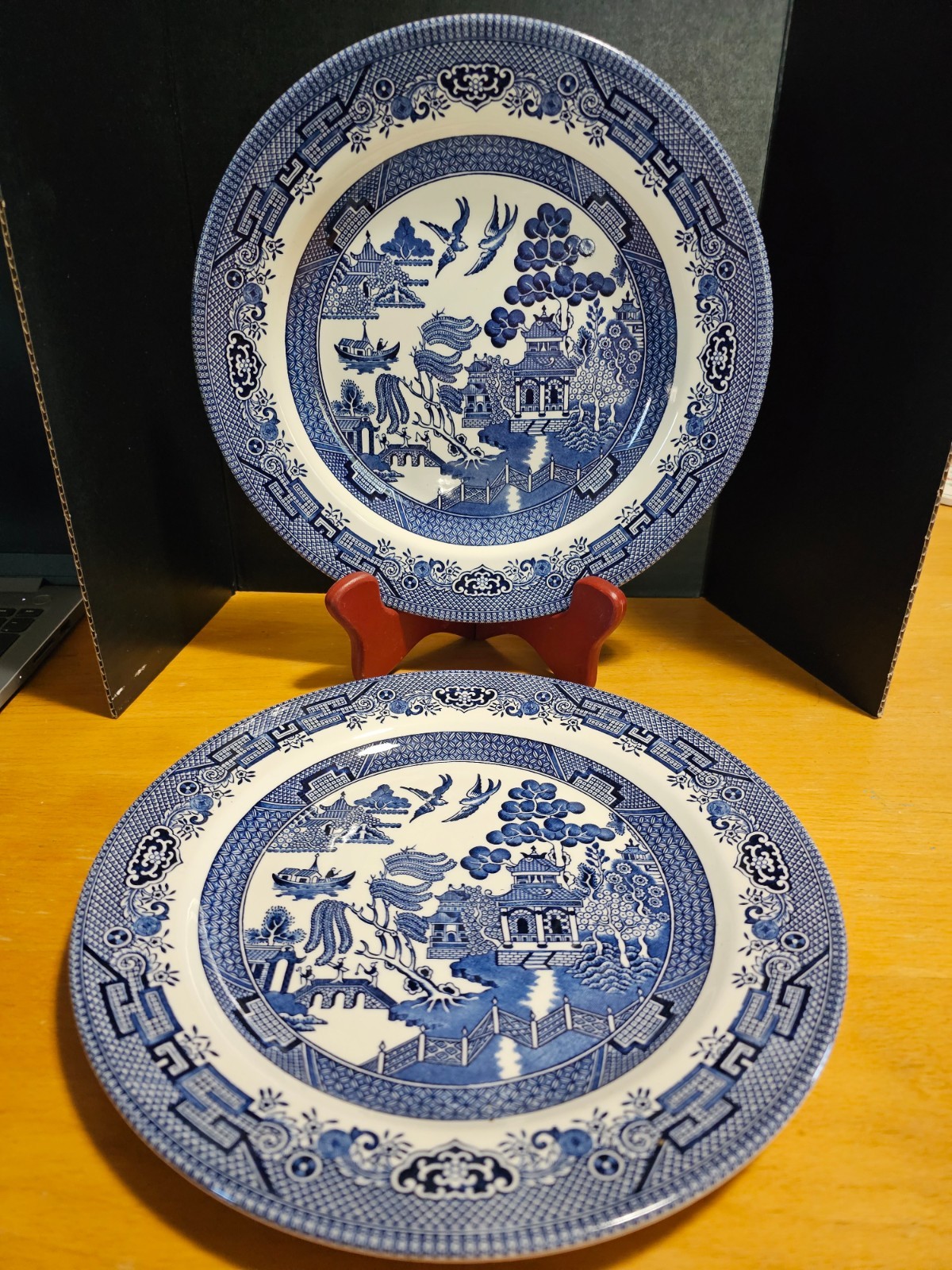 Churchill Blue Willow 2 Dinner Plates