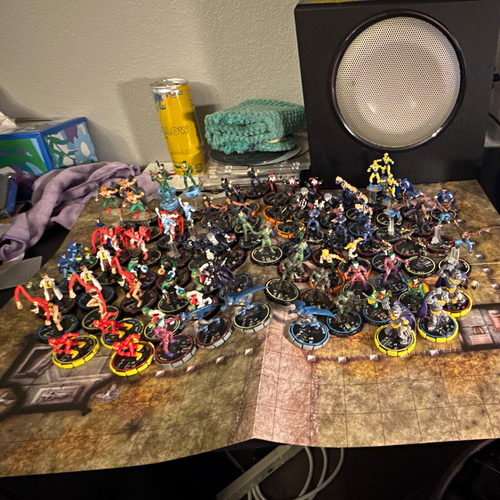HeroClix Hypertime Nearly Complete Set No Uniques Lot of 106 figures