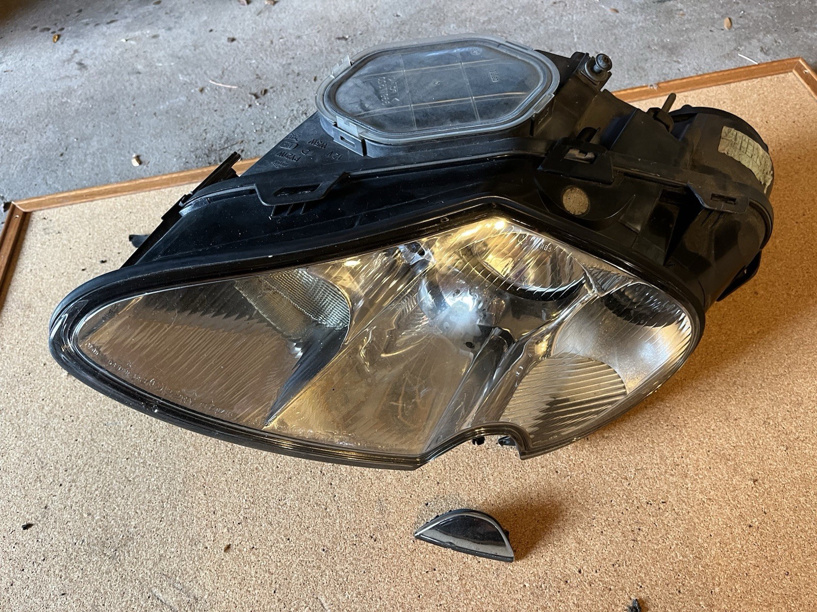 97-06 Jaguar X100 Xk8 Xkr Left Driver Side Halogen Headlight Assembly 97-06 Jaguar X100 Xk8 Xkr Left Driver Side Halogen Headlight Assembly