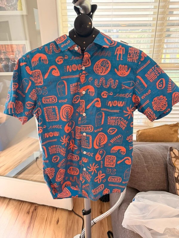 Vissla Men’s Small Blue Orange Graphic Print Short Sleeve Button-Up Shirt