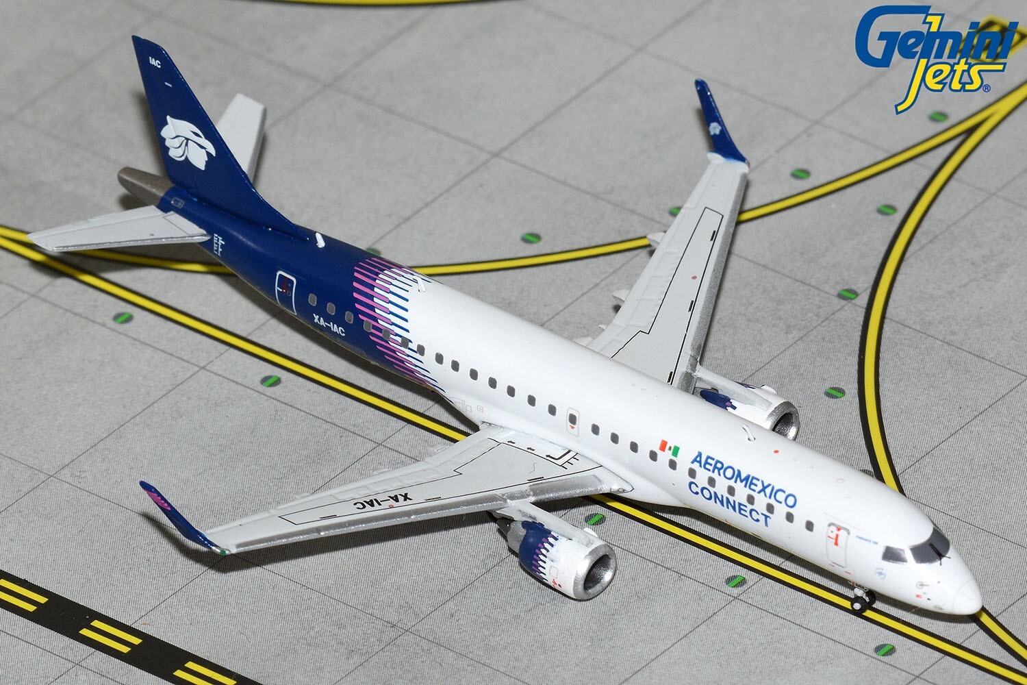 Aeromexico Connect Embraer 190 XA-IAC GJAMX2320 Gemini Jets Scale 1:400 IN STOCK Aeromexico Connect Embraer 190 XA-IAC GJAMX2320 Gemini Jets Scale 1:400 IN STOCK