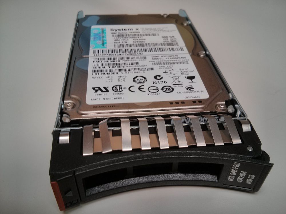 49Y2003/49Y2004/49Y2007/49Y7410- IBM 600GB 10K SFF SAS HARD DRIVE