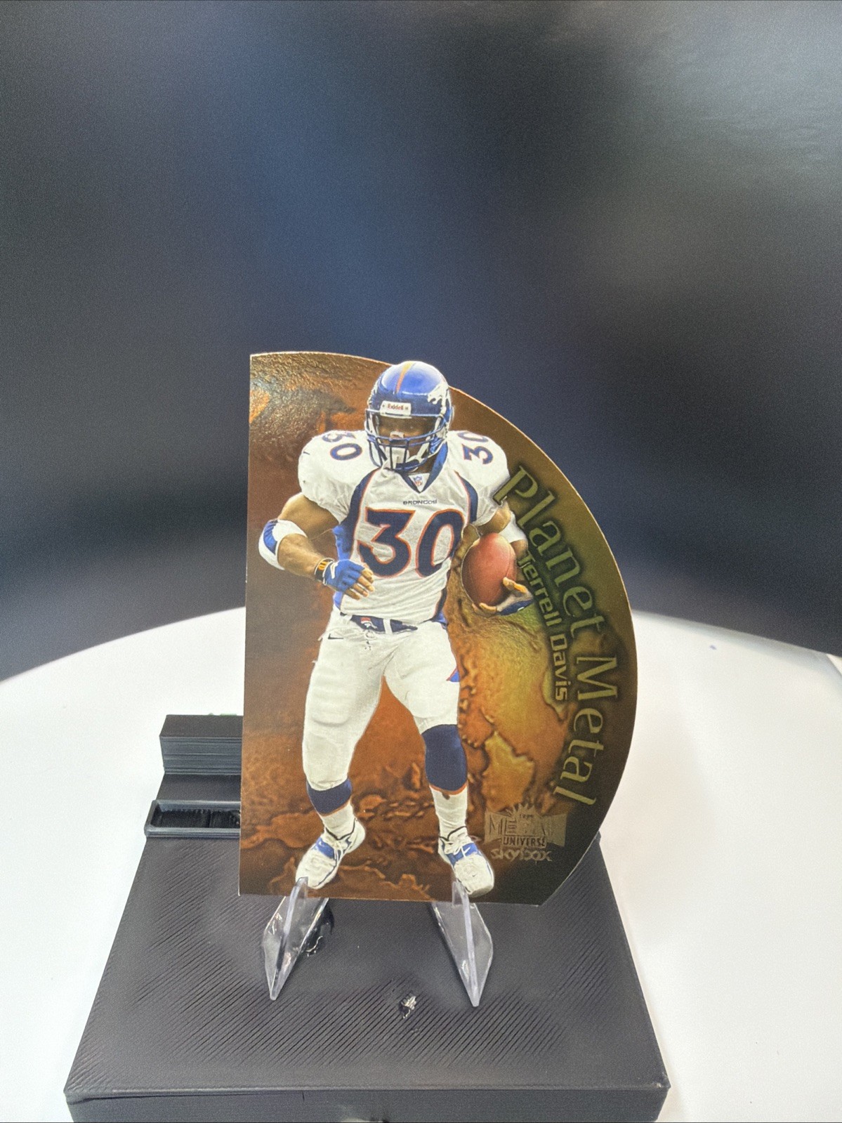 1999 Skybox Metal Universe Planet Metal Terrell Davis #1PM 🔥SP Insert Broncos 1999 Skybox Metal Universe Planet Metal Terrell Davis #1PM 🔥SP Insert Broncos
