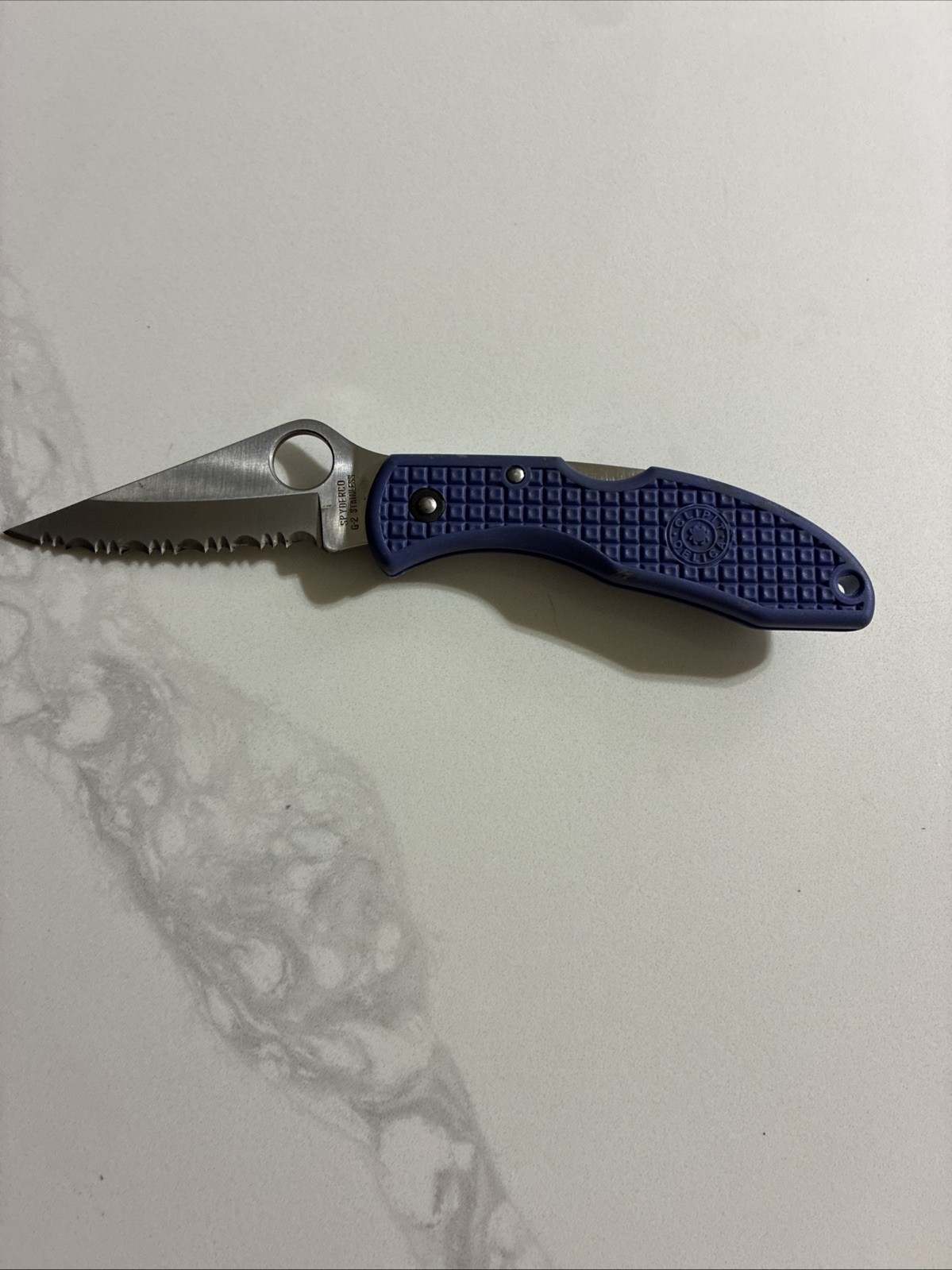 Vintage Very Scarce Spyderco G-2 Clip-it Delica Model with the Blue Handles