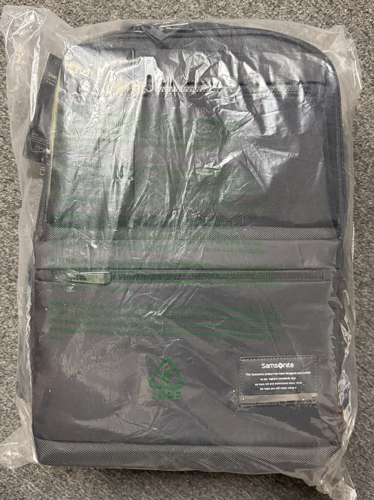 New With Tags Samsonite OPENROAD Black Laptop Backpack Holds 17 Inch Laptop New With Tags Samsonite OPENROAD Black Laptop Backpack Holds 17 Inch Laptop