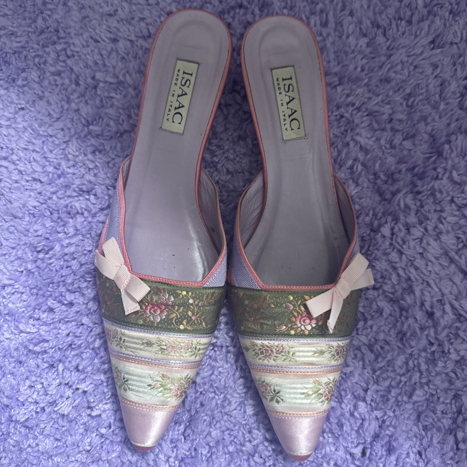 Y2K Isaac Mizrahi Women’s Mule Ribbon Floral Pointy Toe Slip On Shoes Size 9.5 Y2K Isaac Mizrahi Women’s Mule Ribbon Floral Pointy Toe Slip On Shoes Size 9.5