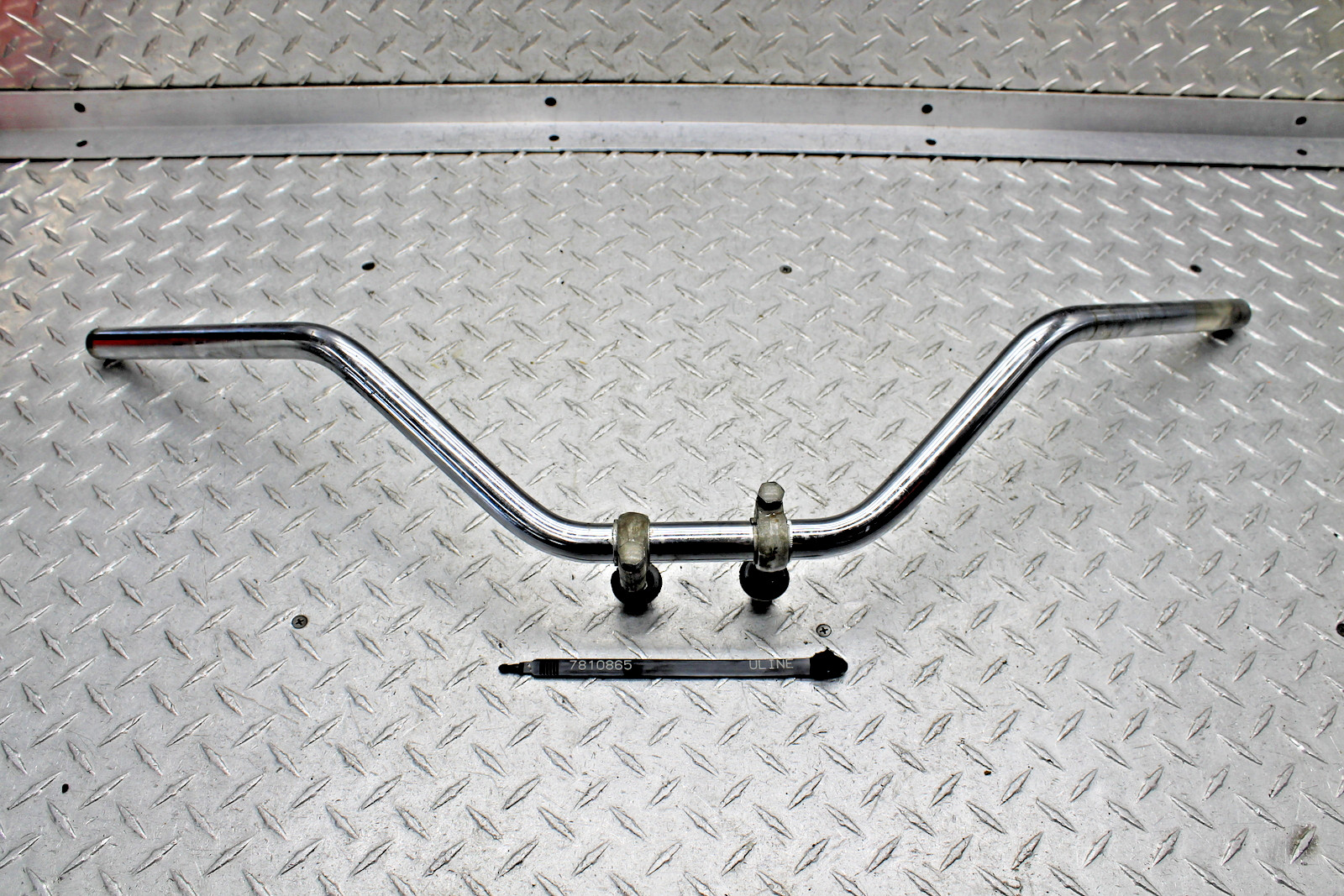 1966 TRIUMPH TR6 - OEM CHROME HANDLEBARS 
