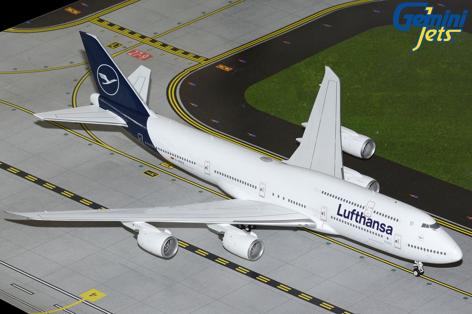 Gemini Jets 1:200 Lufthansa Boeing 747-8 D-ABYA G2DLH1242 IN STOCK