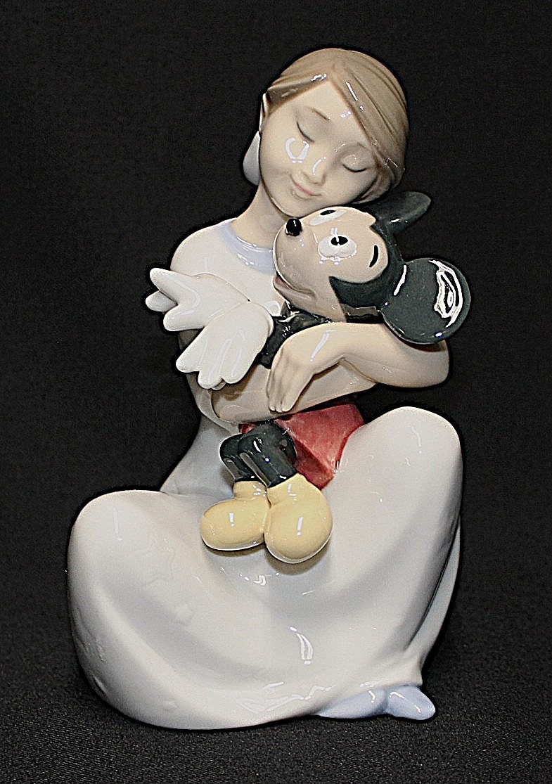 Rare Lladro Nao DISNEY \