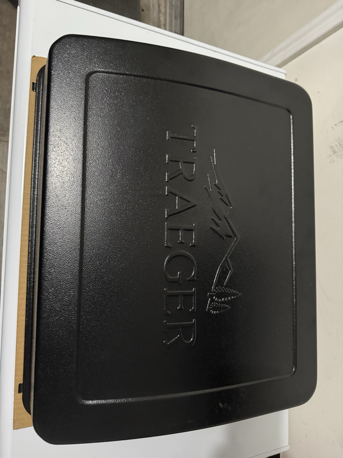 Traeger Trailhead/Scout top lid assembly - New Traeger Trailhead/Scout top lid assembly - New