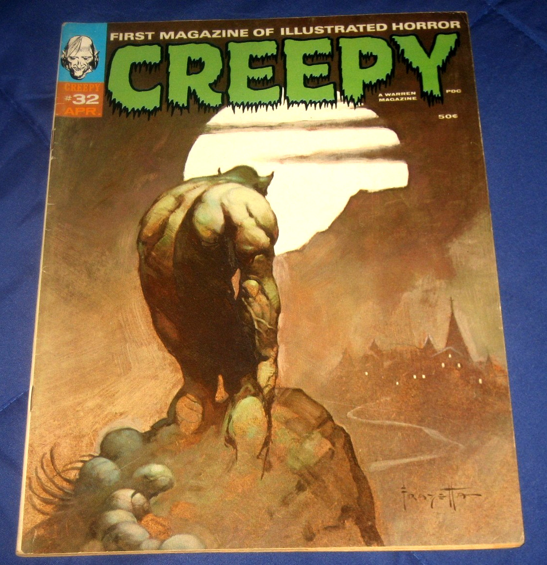 CREEPY #32  (Warren) Frazetta  /  BIG HALLOWEEN MONSTER MAG SALE