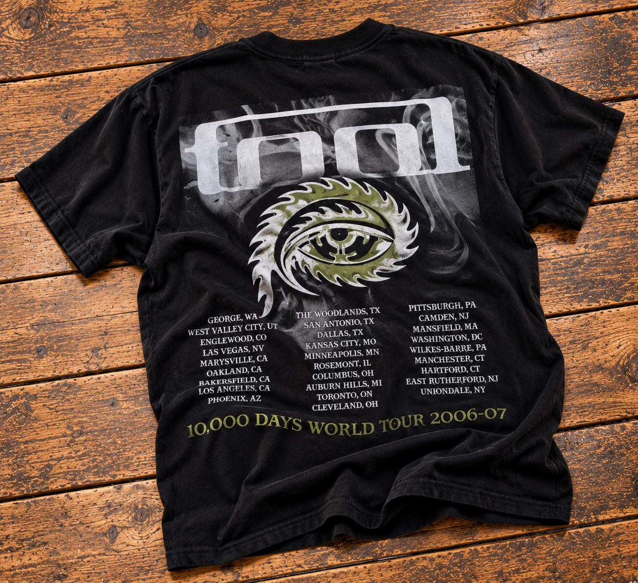 Tool 10,000 Days World Tour 2006-2007 Band T-Shirt Men\'s M Vintage Y2K Grail Tool 10,000 Days World Tour 2006-2007 Band T-Shirt Men\'s M Vintage Y2K Grail