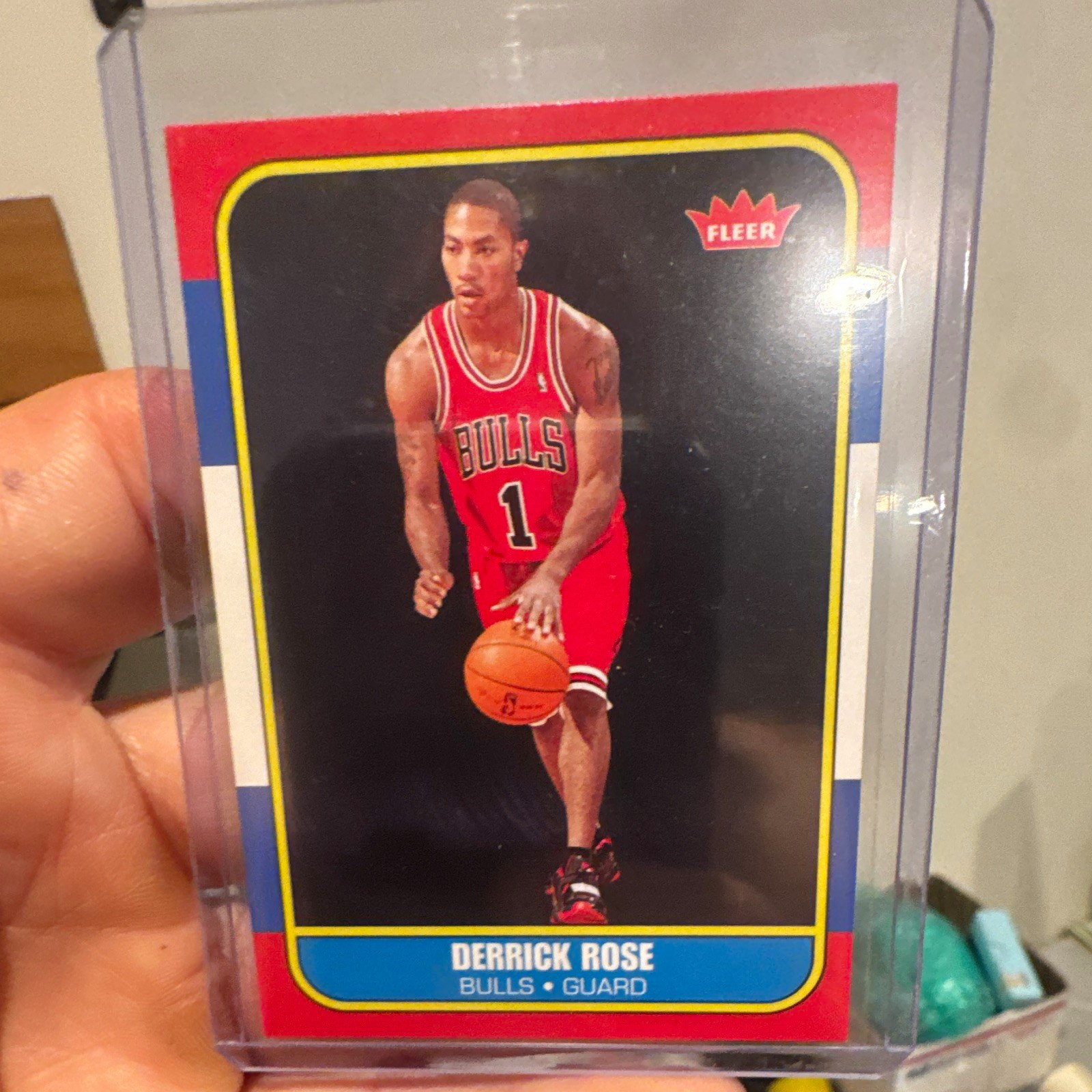 Fleer 2008-09 1986-87 Retro Rookies Derrick Rose Rookie Insert #86R-163 Fleer 2008-09 1986-87 Retro Rookies Derrick Rose Rookie Insert #86R-163