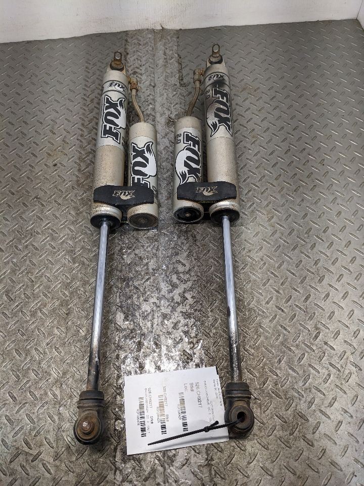 2017 Jeep Wrangler OEM Rear Pair Of Fox 2.0 Performance Shock Absorbers 1206428