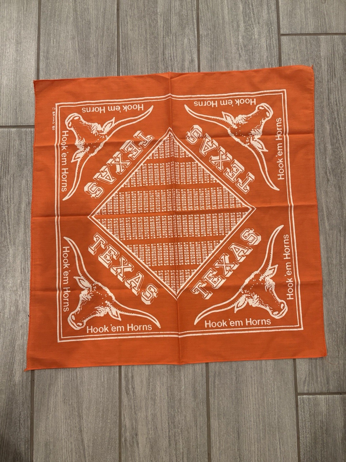 RARE Vintage 1980 TEXAS LONGHORNS Bandana Hook ‘em Horns ‘80 Bruns NCAA Flawless