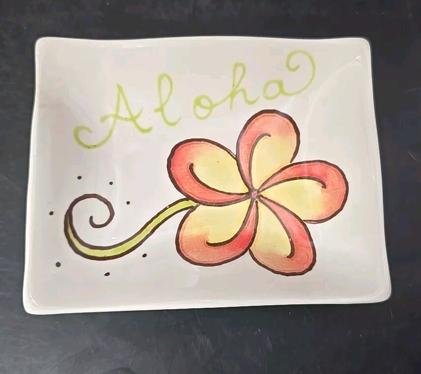 Banana Patch Studio Kauai Hawaii Sugarloaf Sushi Dish Art Pottery Flower 3.75x3\