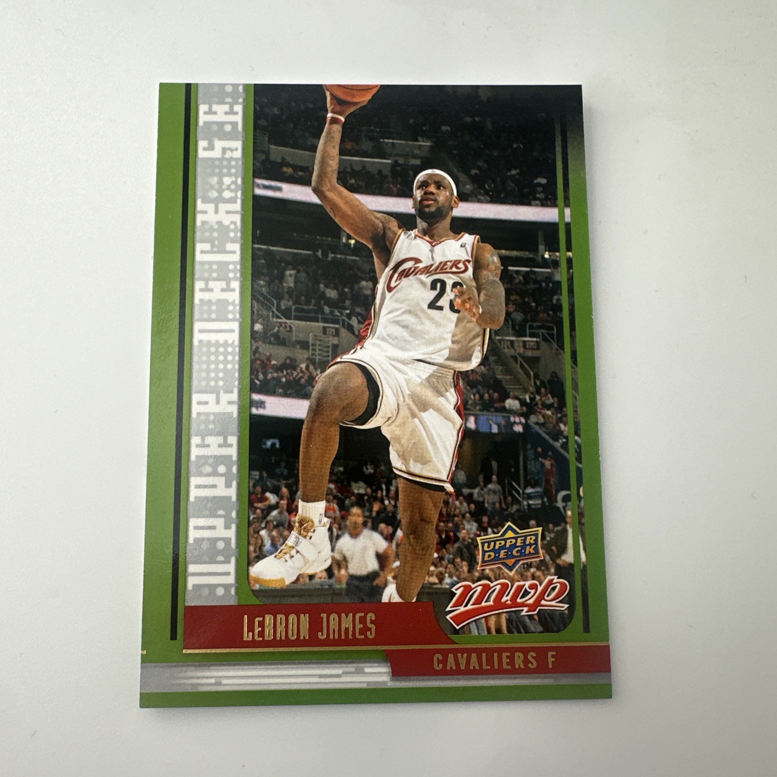 2008-09 Upper Deck MVP - Upper Deck Se LeBron James #10 Cavaliers Insert 2008-09 Upper Deck MVP - Upper Deck Se LeBron James #10 Cavaliers Insert