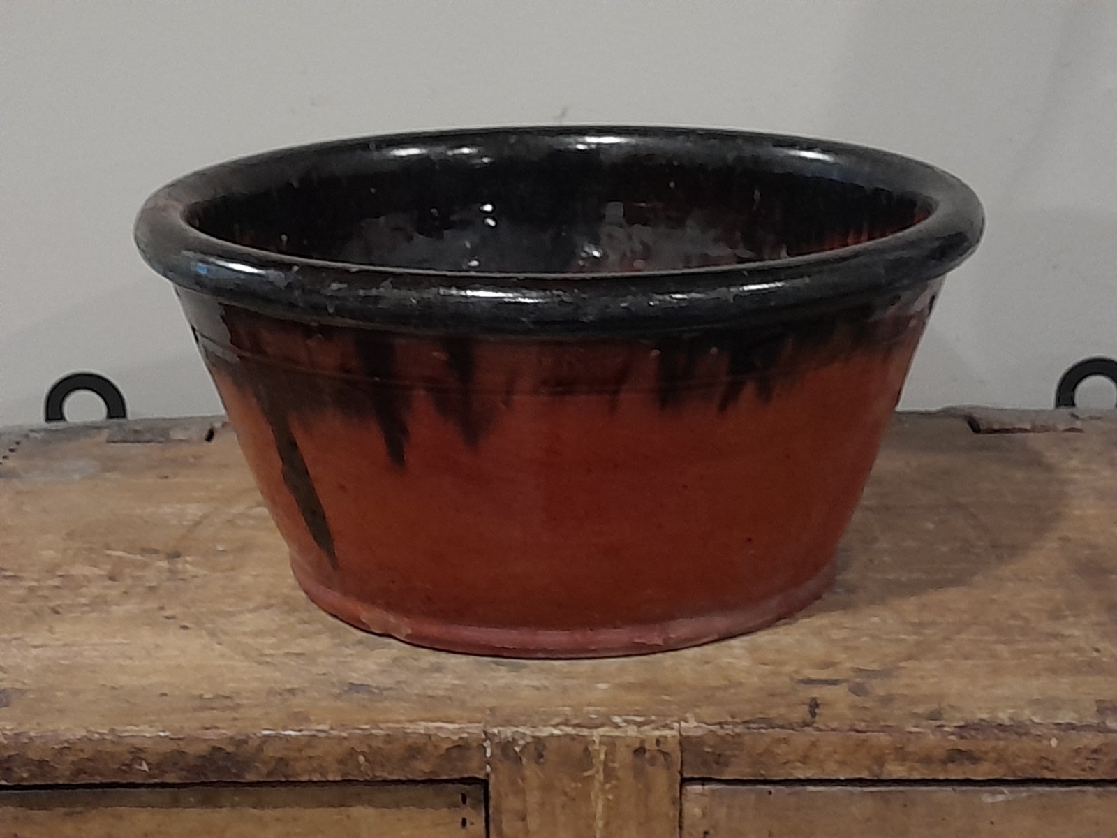EARLY ANTIQUE REDWARE BOWL~BEAUTIFUL PUMPKIN MANGANESE GLAZE~AAFA