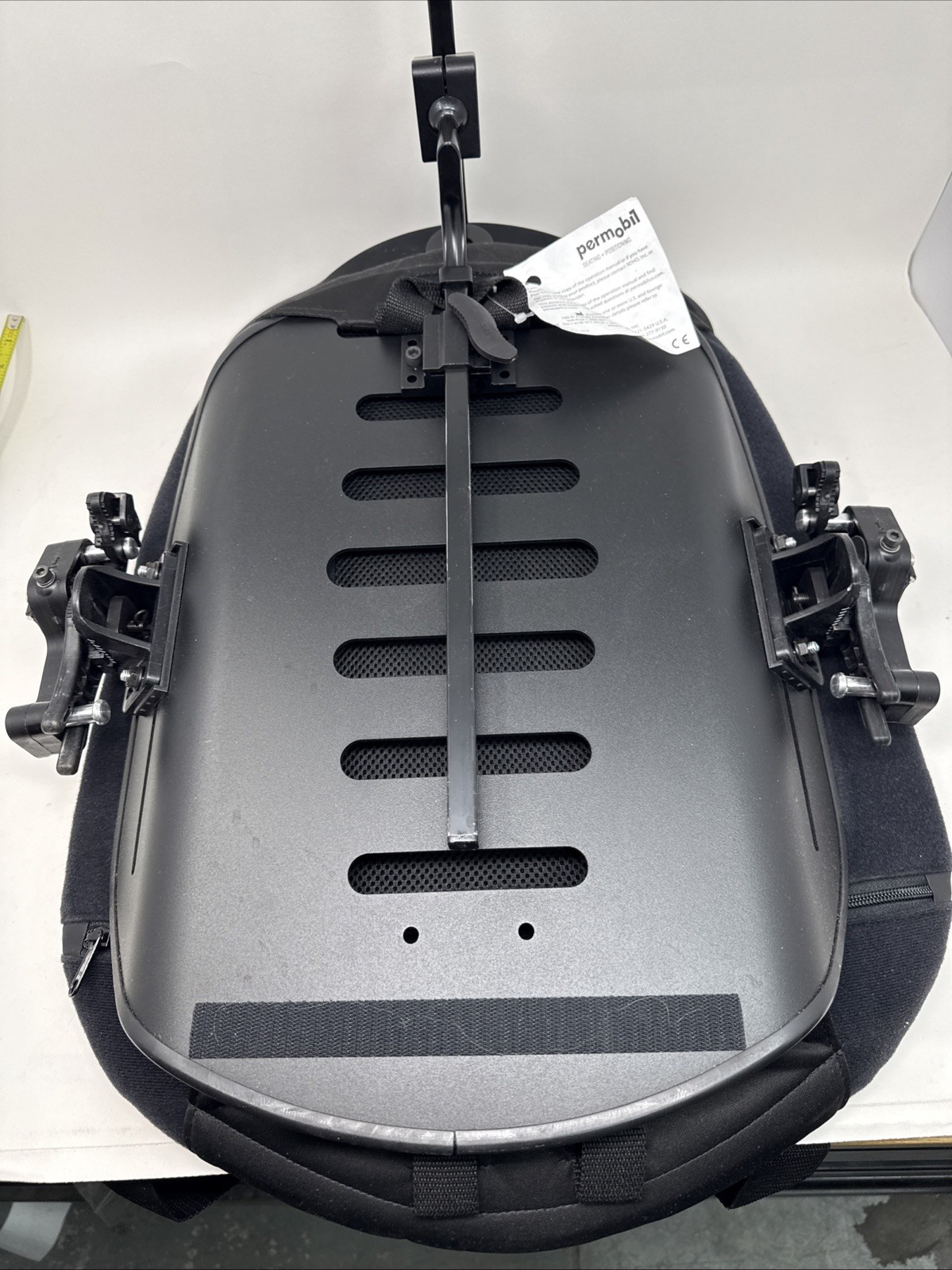 ROHO Agility AG2 - Backrest Cushion W/ Mounting brackets and headrest ROHO Agility AG2 - Backrest Cushion W/ Mounting brackets and headrest