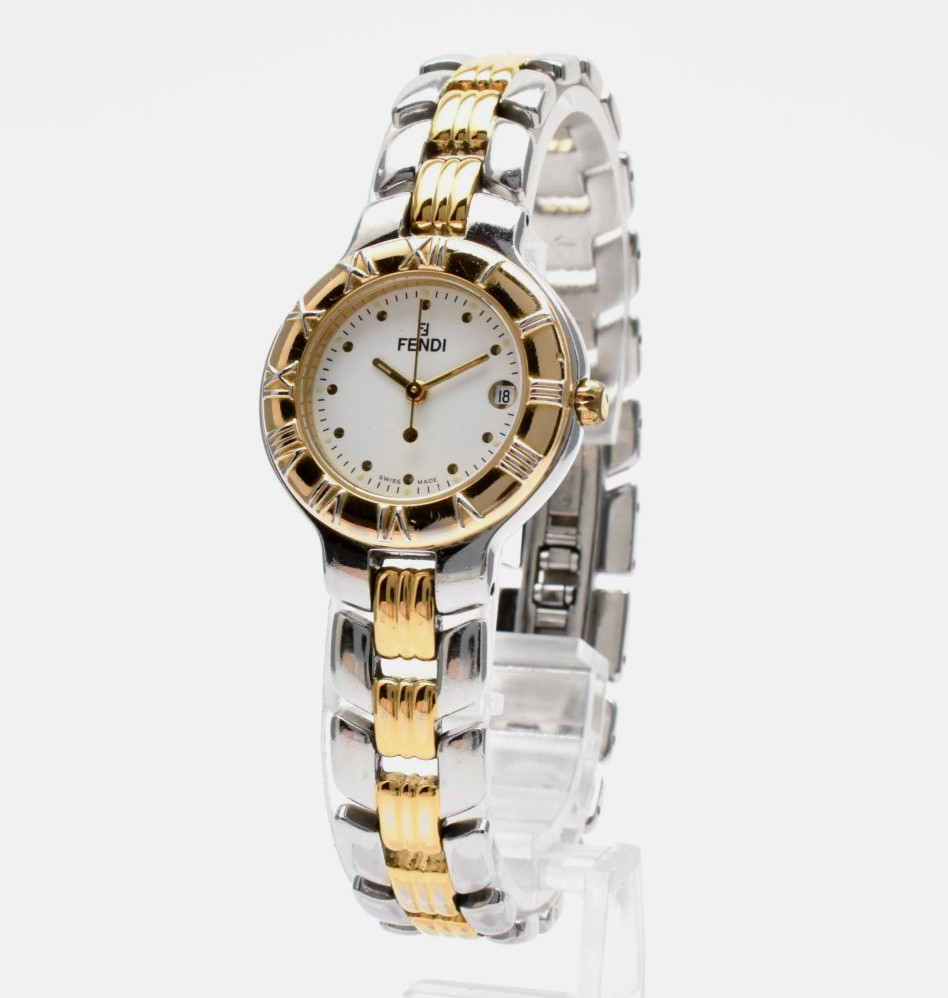 Vintage [Exc+5] FENDI 900L White Dial 26mm Gold Roman Bezel Qz Ladies Watch