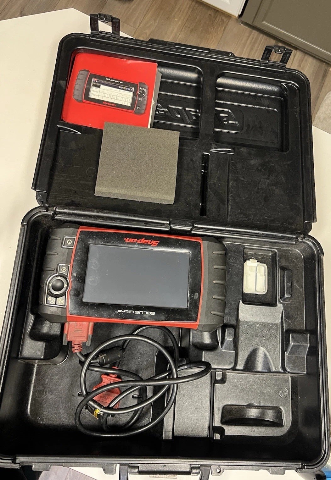 Snap-on SOLUS Ultra Model EESC318 Diagnostic Scanner Kit w/ 17.4software Bundle