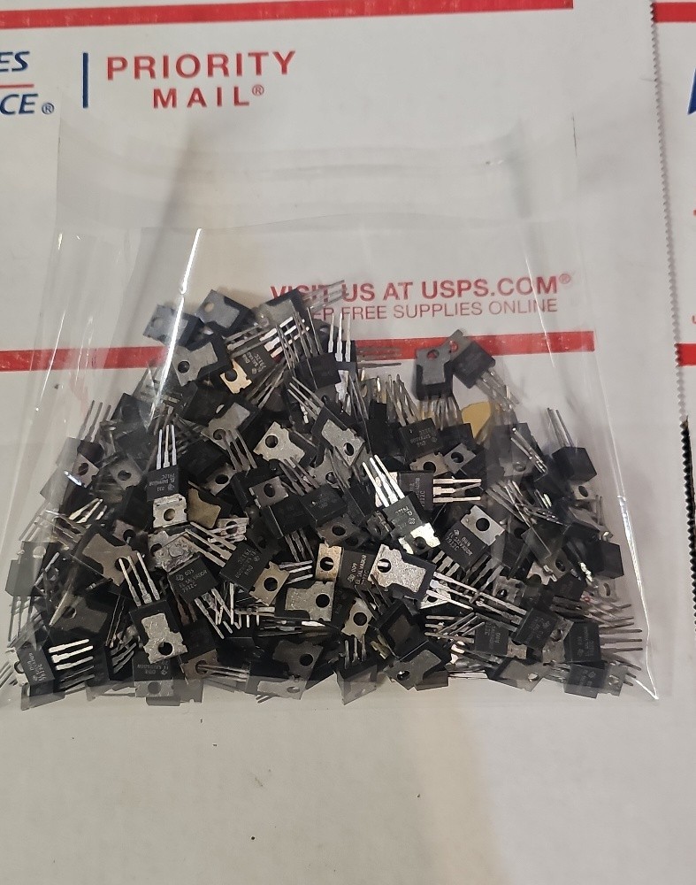 Lot of 8 Vintage RCA 40526 Gold Can Transistors TO-5 Factory Boxed NOS Audio