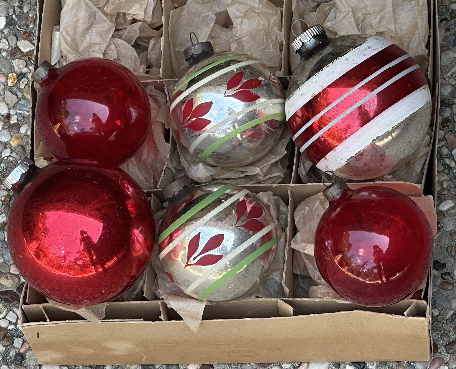 VTG Shiny Brite Corning Made In US Of A Red Unsilvered Stripes Glass  Ornaments