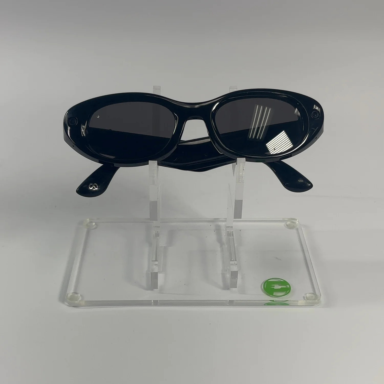 Meta Starfire Kylie Edition Classic Black Polarized 21-145 AI Smart Glasses