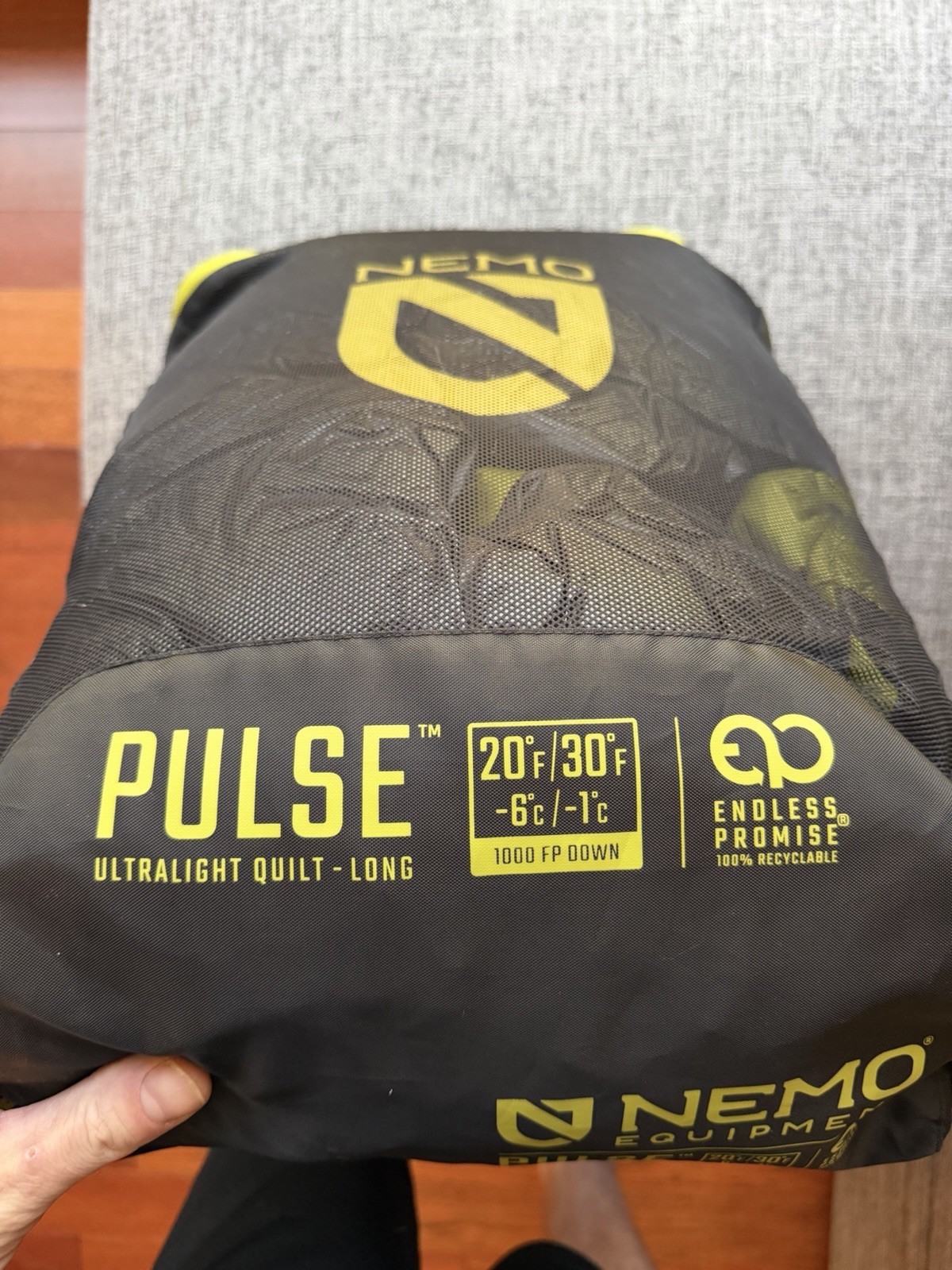 NEMO Pulse Ultralight Quilt Long 20F/30F 1000FP Down w/ Stuff Sack