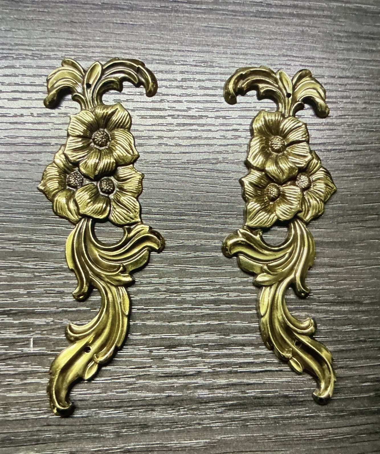 2 Antique Brass MCM embellishment flowers brass decoration Hardware Cabinet 57