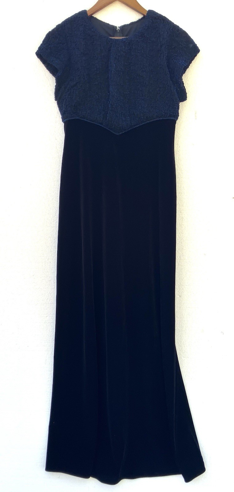 VTG Betsy & Adam W8 Blue/Black Velvet Evening Gown Y2K Dark Romantic Retro Glam