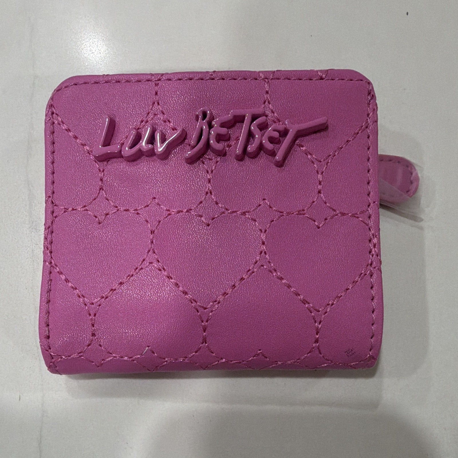 Luv Betsey,  Pink Heart 🩷 Bifold Wallet w/zip coin pocket & ID Window.