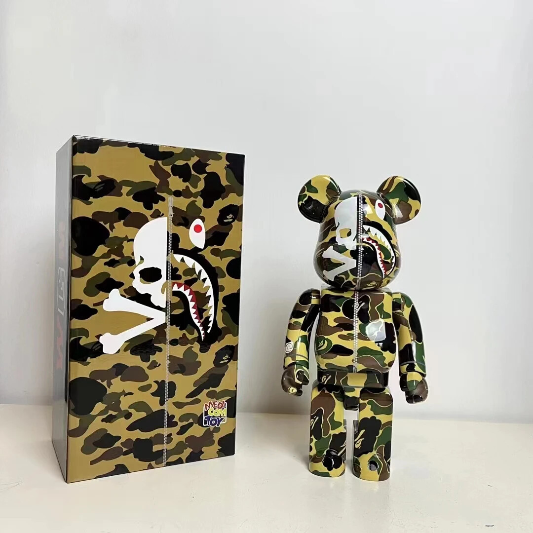 Camouflage Shark Bearbrick 400% Green Blue Red Four Colors 28cm Height Bear Doll