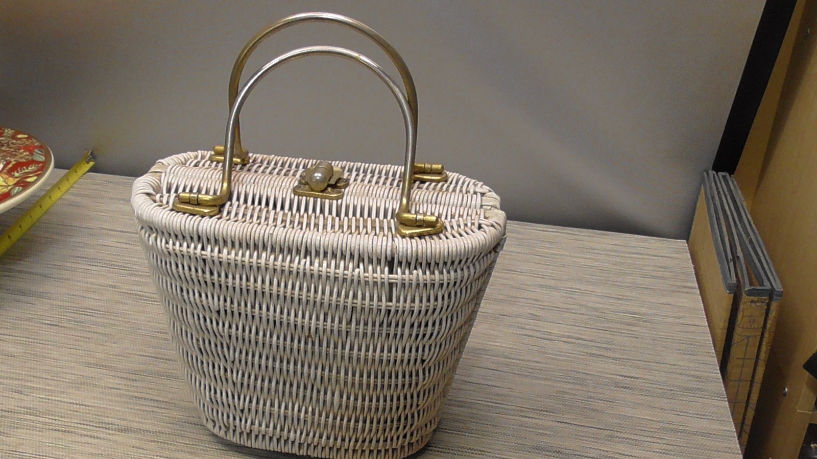 Vintage 1950s 1960s Woven Basket Purse Box Handbag Metal Handle Hong Kong Style